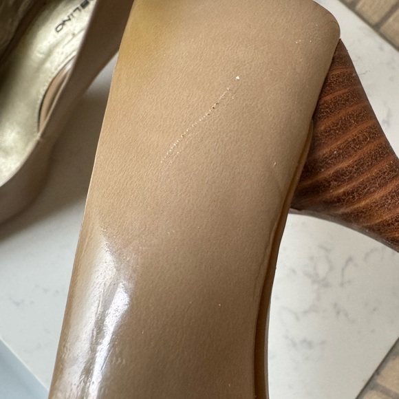 Bandolino Nude Heels - Picture 9 of 10